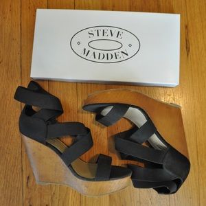Strappy Steve Madden Blondy Wedges